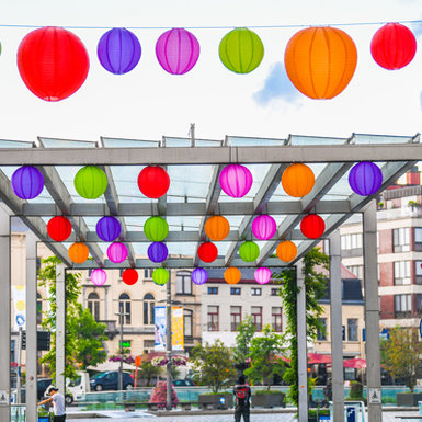 300 Nylonlaternen inklusive Beleuchtung