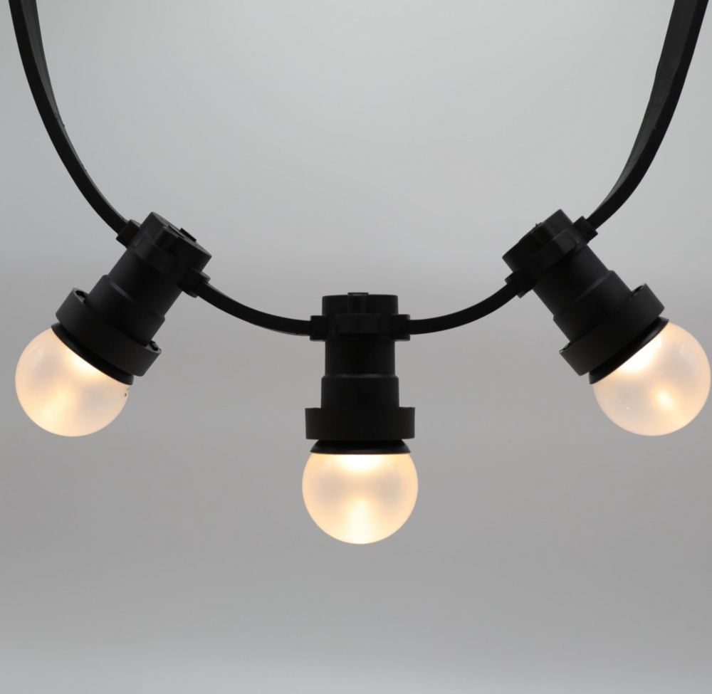 Warm witte LED lampen met standaard matte kap, &Oslash;45