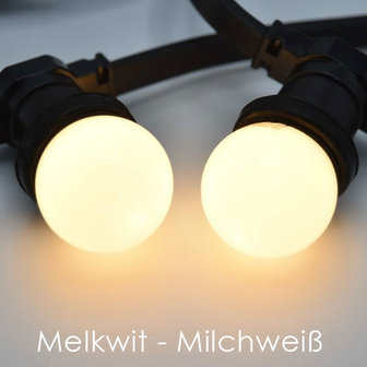 Schwarze Birnenlichterkette - 50 Meter - Inklusive LED Lampen warm wei&szlig;