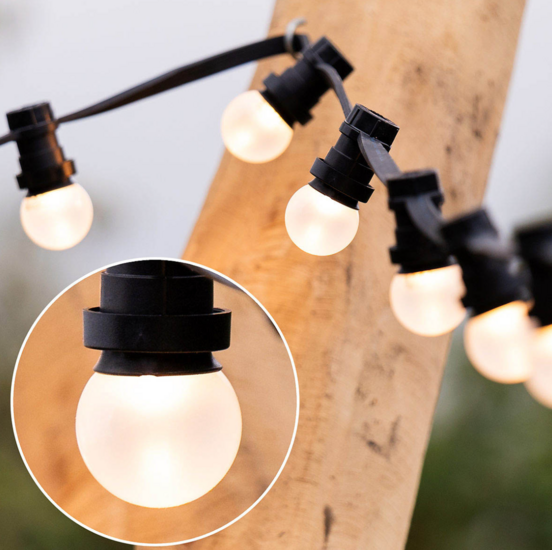 Warm witte LED lampen met standaard matte kap, &Oslash;45