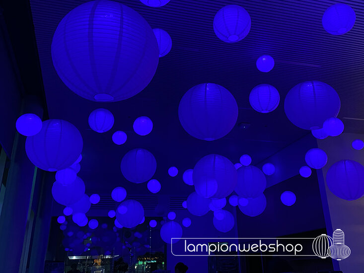 Bedrijfsfeest Asics - 400 verlichte lampionnen